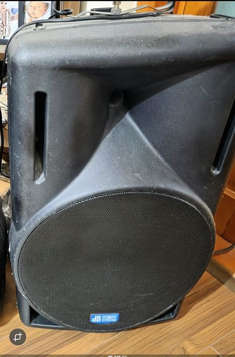 Boxe active Db Technologies Opera Lyric 415