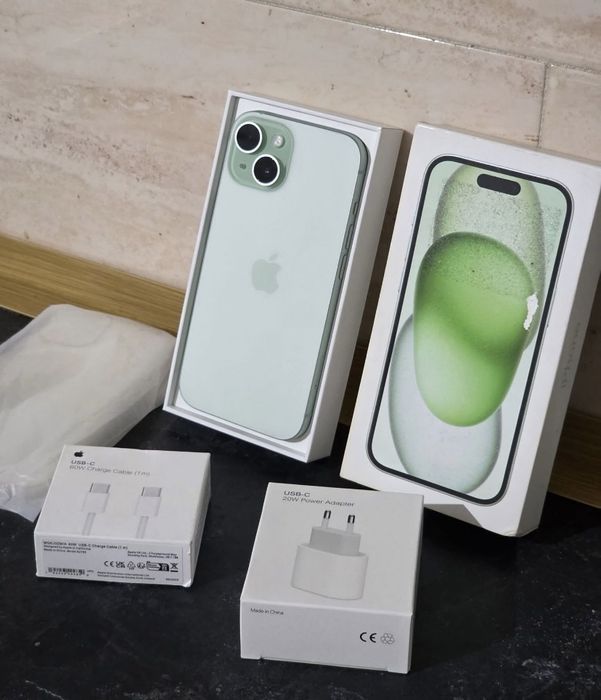 Vand / Schimb IPhone 15 Green 128 GB Impecabil