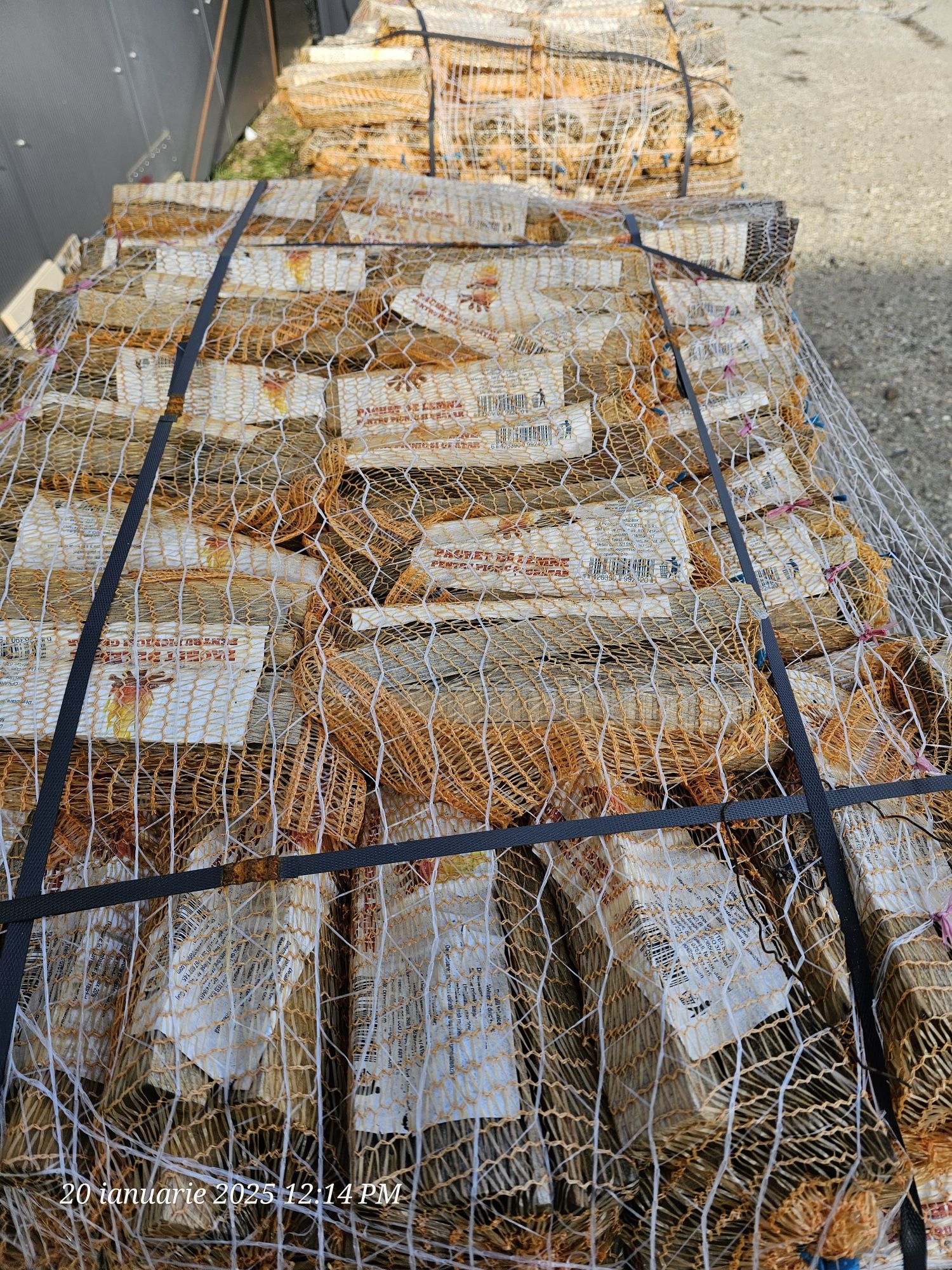 Peleti Pell up /Hs Timber/ Barlinek  Lemne paletizate/Brichete