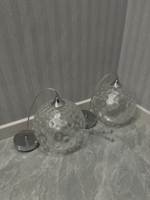 Продам 2шт подвесные люстры