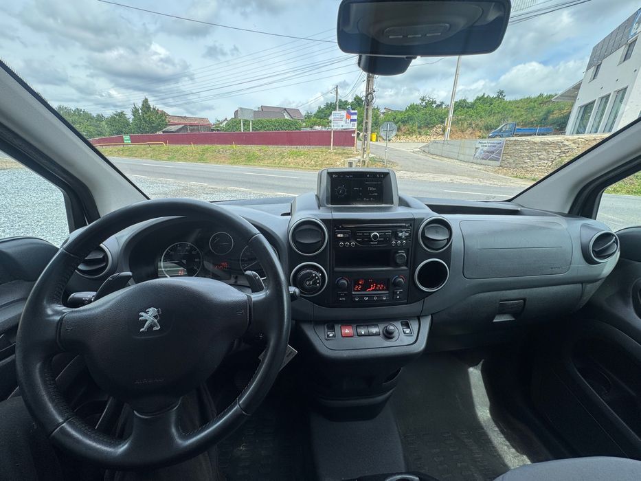 Peugeot Partner 1.6 HDi an 2015, Cutie automata, Navigatie, Diesel