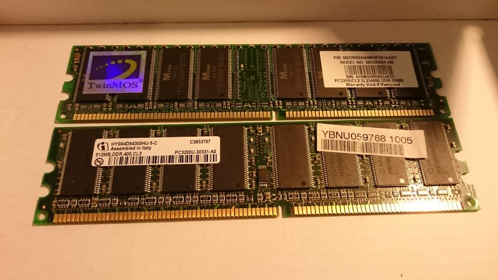 RAM PC 512MB DDR (o buc) + RAM PC 256MB DDR (o buc) - 30 Lei, ambele