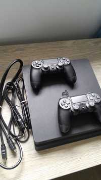 PlayStation 4 1TB + 2 controller + jocuri + cabluri