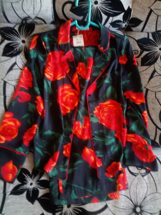 костюм для дома 44-46,новый,Алматы-1,, брала в Достык Плаза.