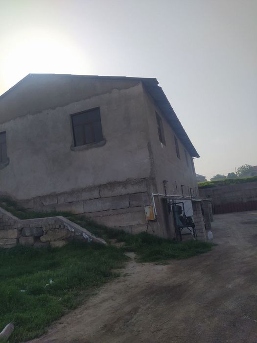 Noturar bino inshoot. Meva uchun 400 tonnalik muzlatkich bor