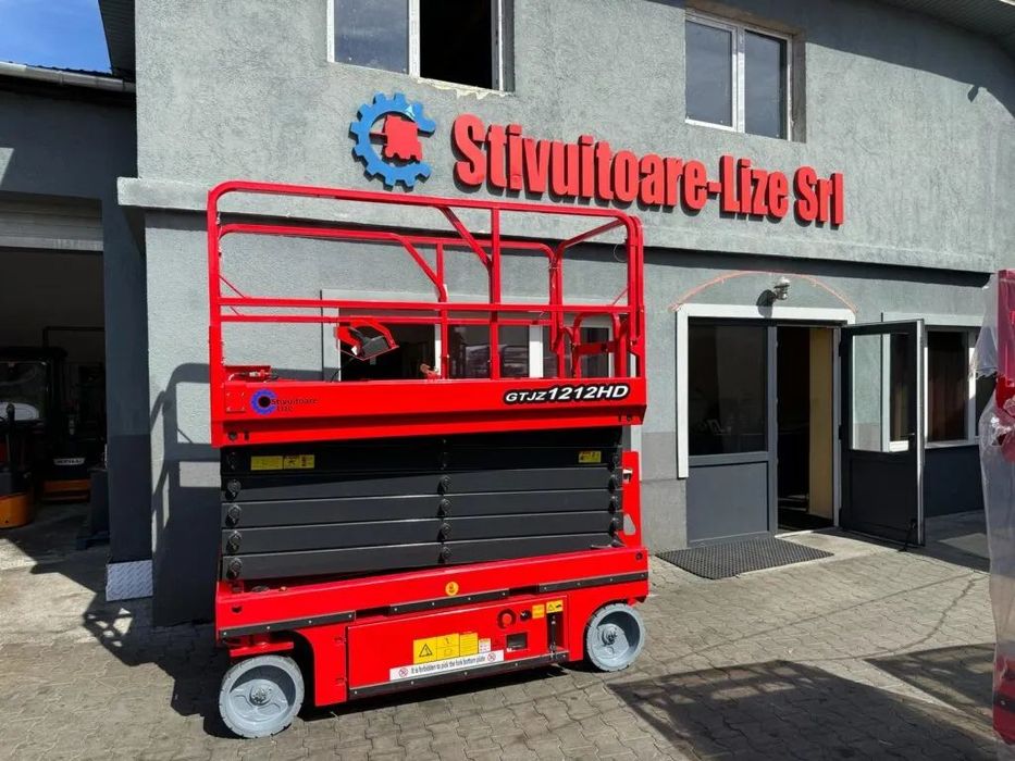 Alta Qiyun GTJZ12 Nacela foarfeca electrica Qiyun GTJZ12 ridica 13.8m cu OM NOUA, PE STO