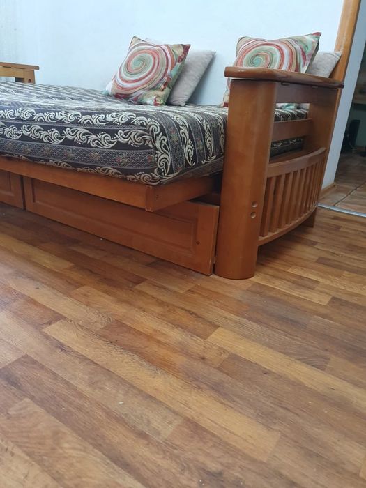 Продам диван б/у