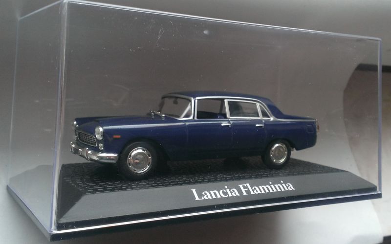 Macheta Lancia Flaminia Prezidential 1960 - Norev 1/43 noua