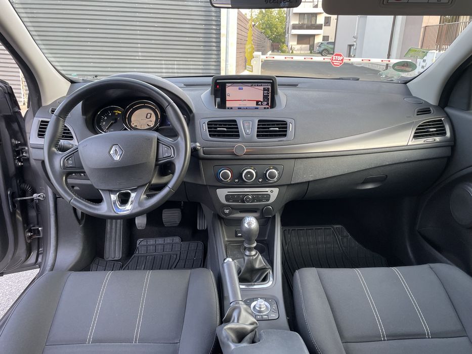 Renault megane facelift 1,5 dci 110cp 6+1 viteze