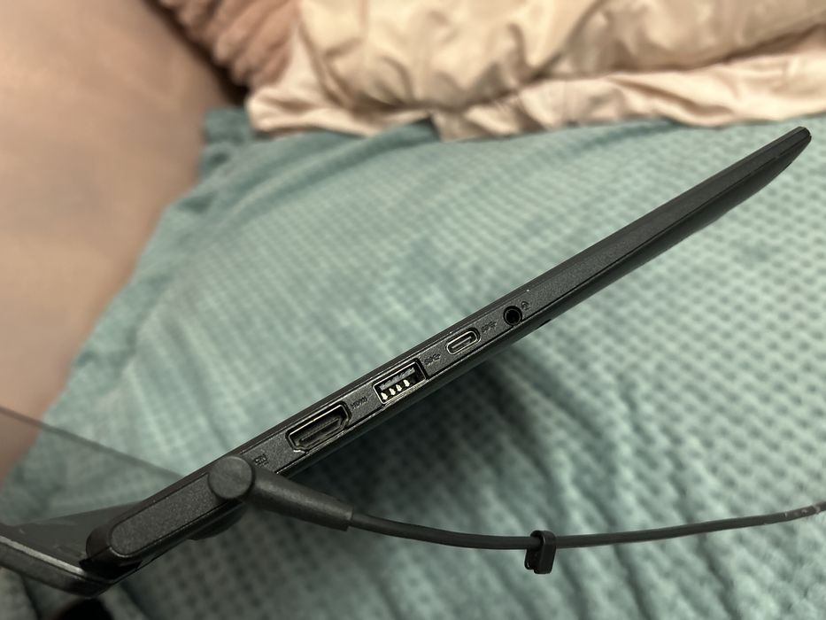 Laptop ASUS E510MA-BR610/ 15’6”-SSD 256 GB, 4 GB RAM