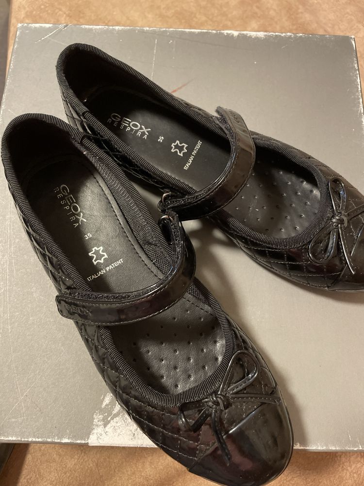 Pantofiori GEOX marimea 35