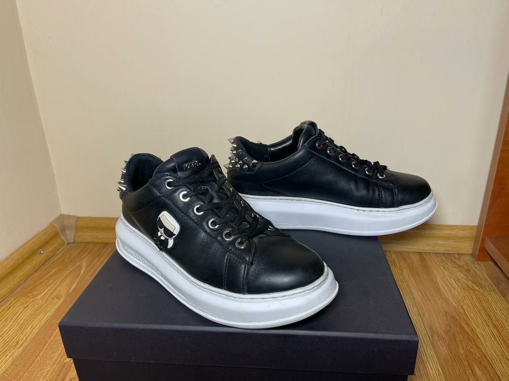 Sneakers Karl Lagerfeld cu ținte Dama 38