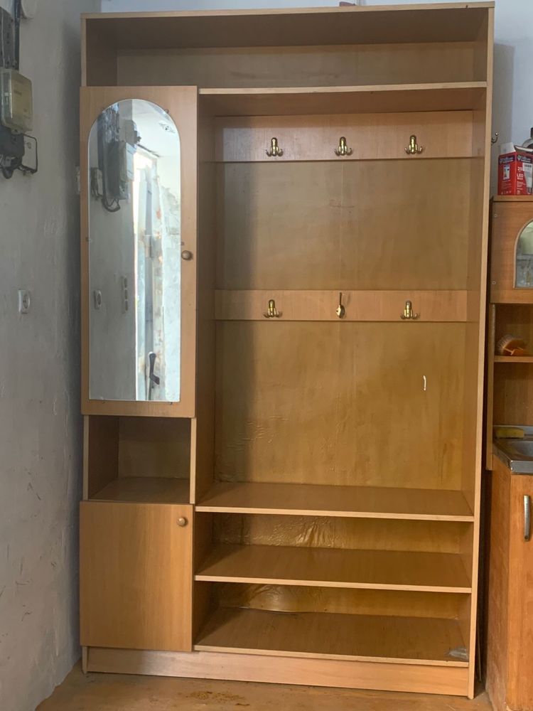 Продам прихожую б/у в отличном состоянии