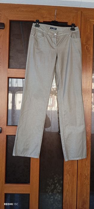 Pantaloni dama ușor sidefați mărimea 36
