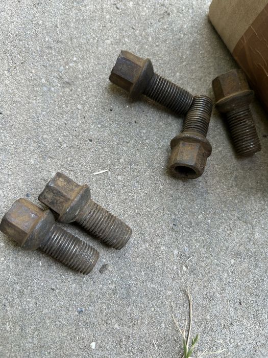 Set Prezon surub roata VW/Audi/Skoda/Seat  M14 x 1,5 mm