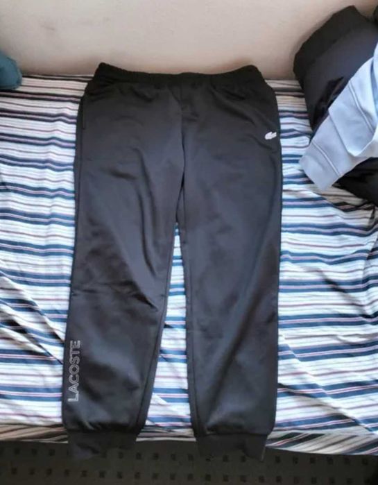 Pantaloni trening