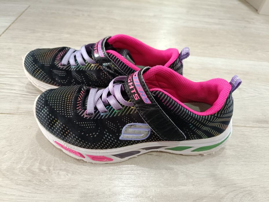 Продаются качественные кросовки