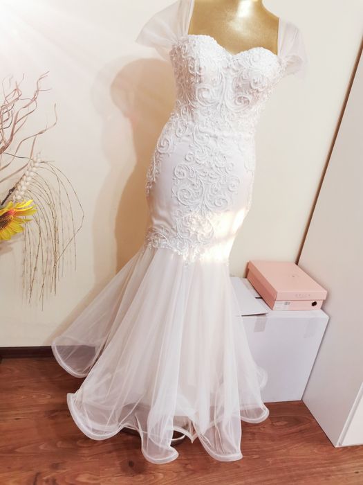 Rochie de mireasa tip sirena