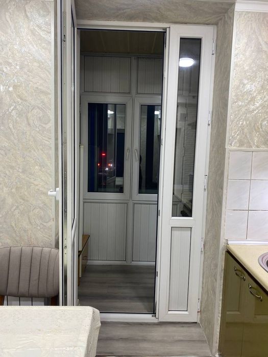 Аренда Чиланзар 1 Евро Высокопотолочка  2/2/4 балкон 2х7