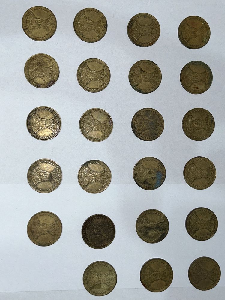Vând monede vechi de colecție