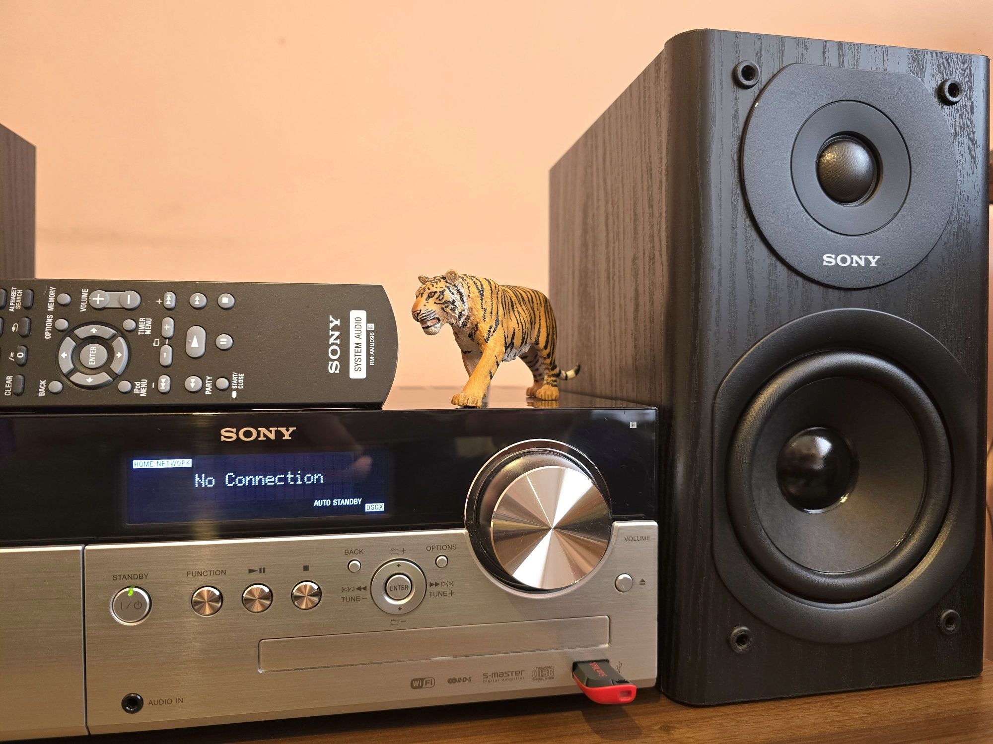 Sony CMT-MX700Ni. Capodoperă audio. Ca nou. Preț fix !