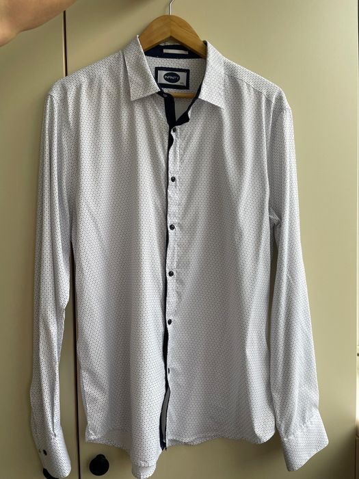 Мужская рубашка в отличном состоянии.