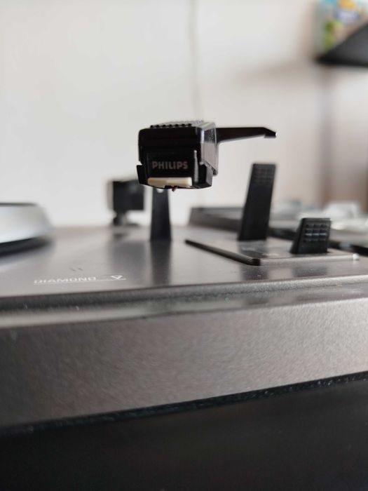 Pick-up Philips model 22 AF 400 cu amplificare interna! Made in France