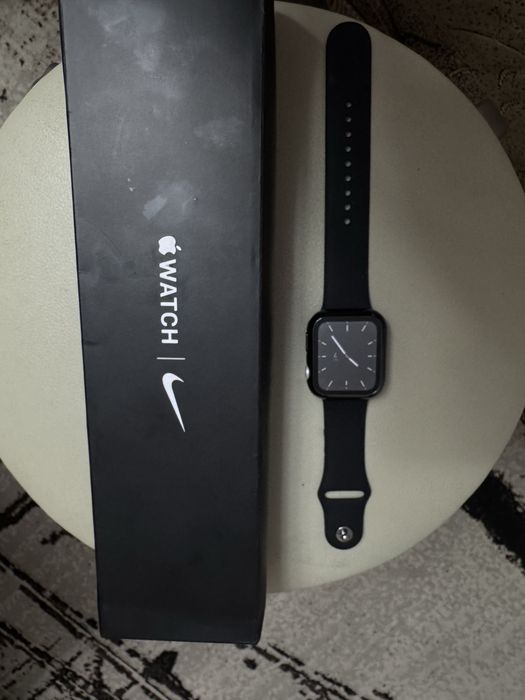 apple watch series 5 nike edition 44mm