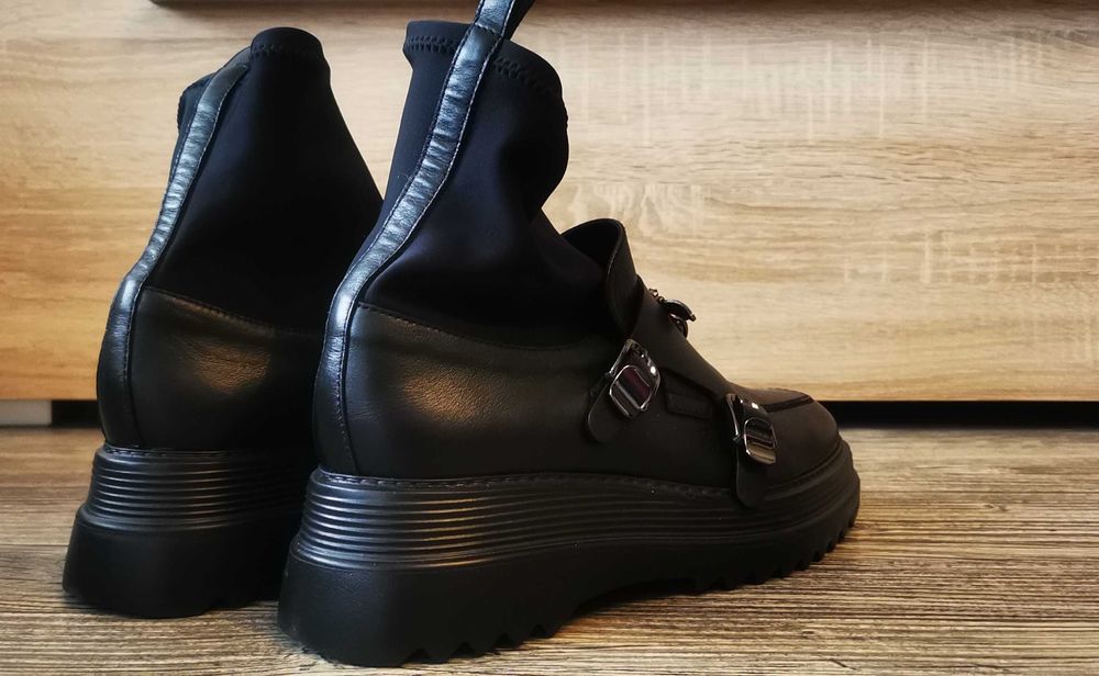 чисто нови обувки Musette