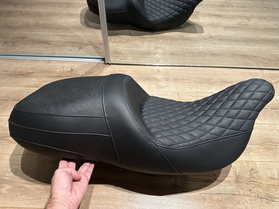 Sa dubla Harley Davidson