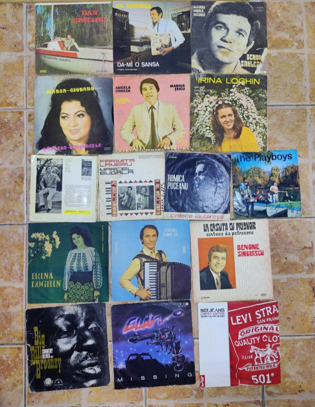 Viniluri muzica ușoară și lautareasca.