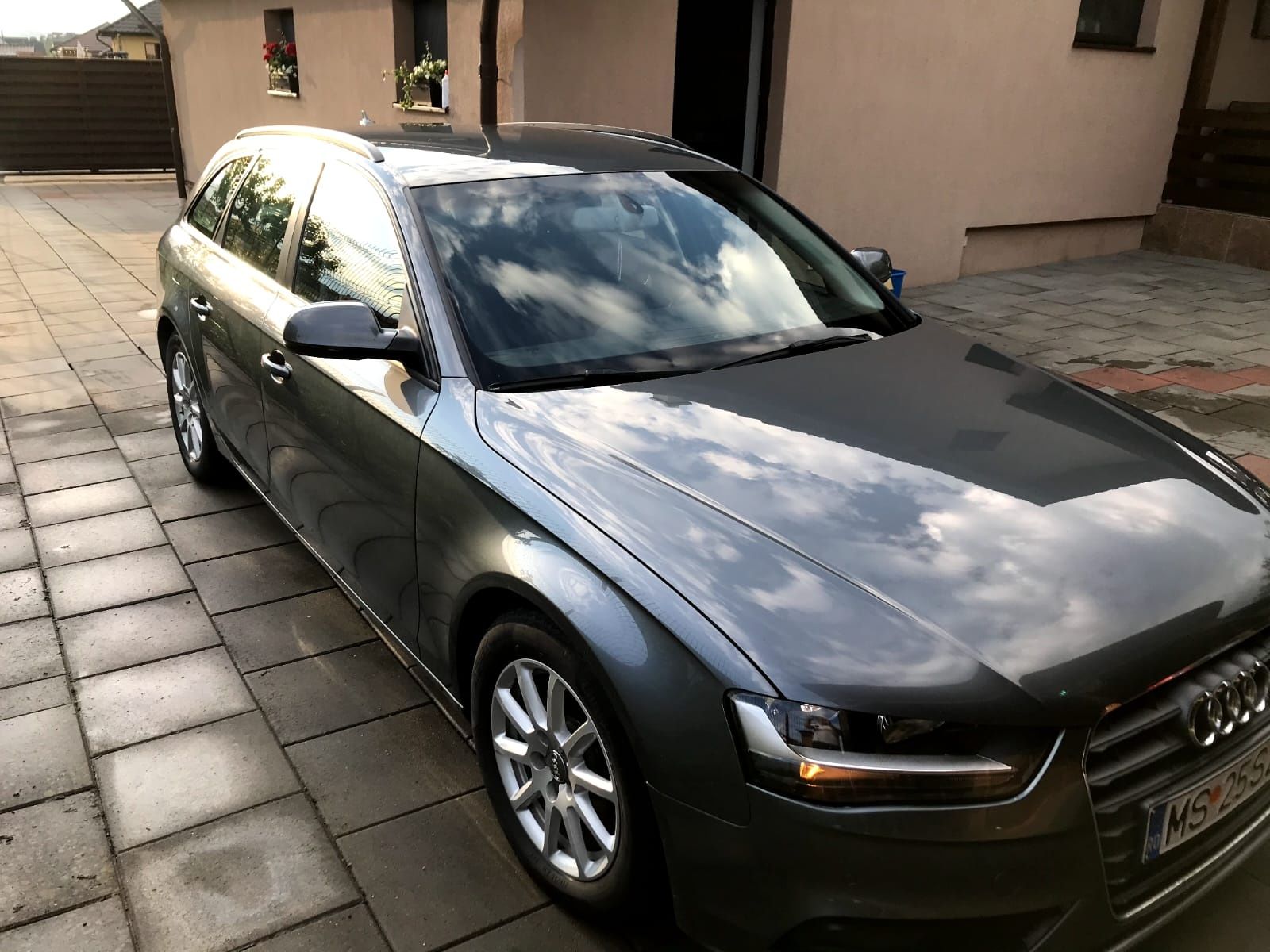 Vând Audi a4 2014
