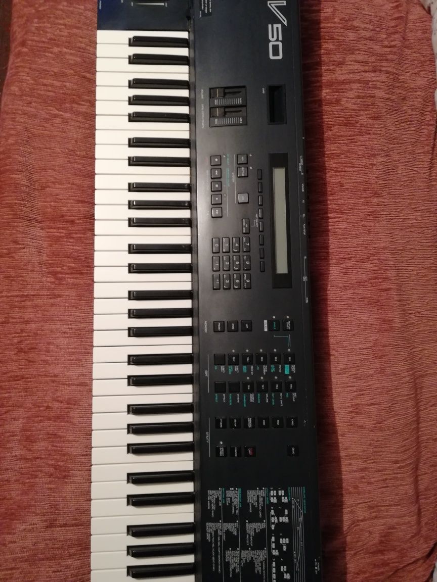Yamaha Dx 100, Dx 7, Dx 7 ll FD, Dx 11, Dx 21, V 50