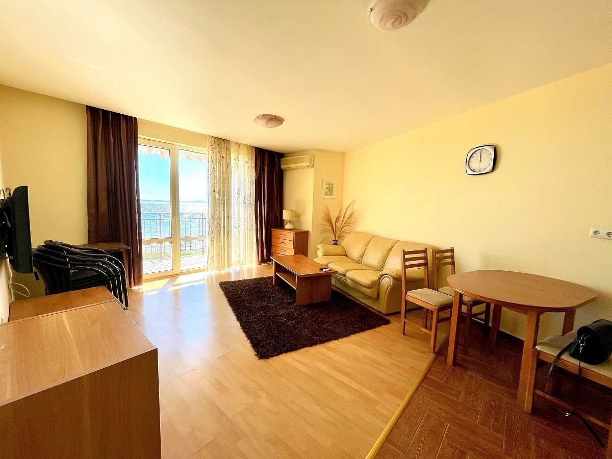 Продава се Тристаен апартамент в к.к. Елените - 95 кв.м за 1422 €/кв.м - Снимка #1