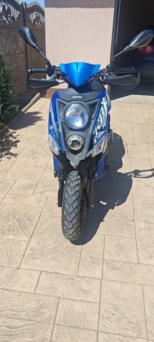 Scuter Sym Crox 50