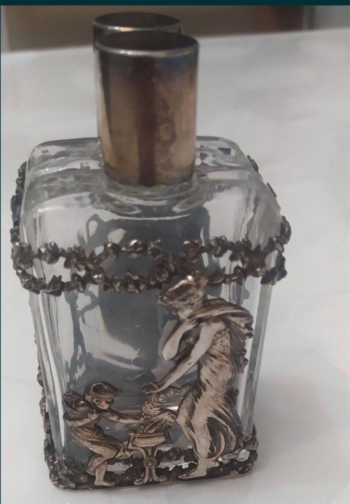 Sticluțe vechi de parfum in suport argint 800