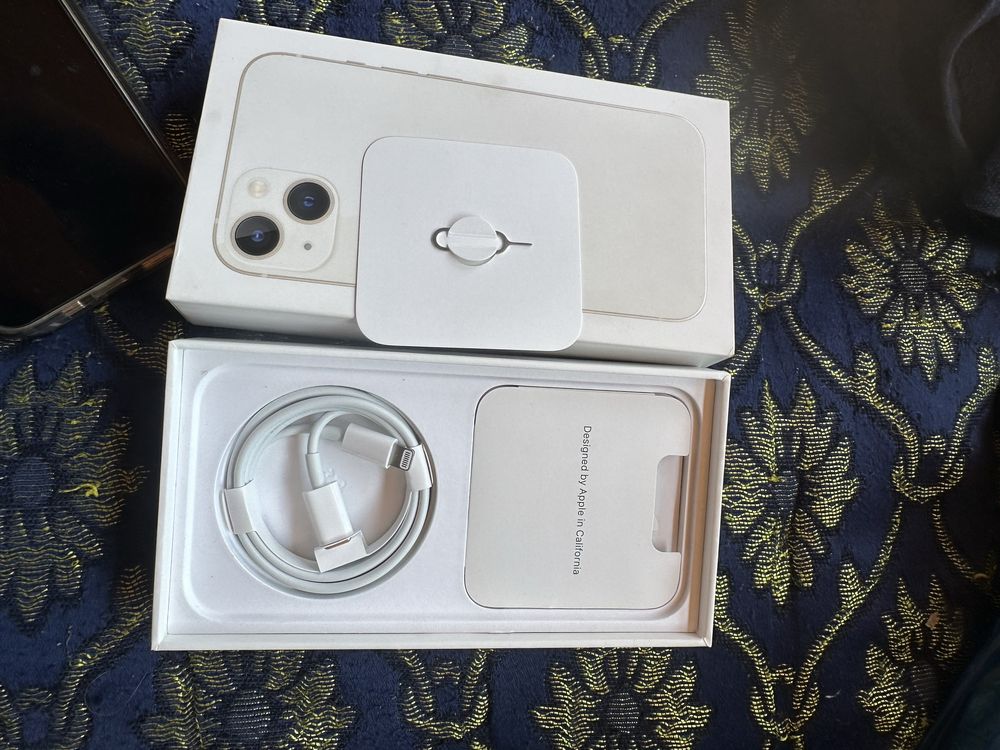 iPhone 13 в отличном состоянии с коробкой Айфон 13