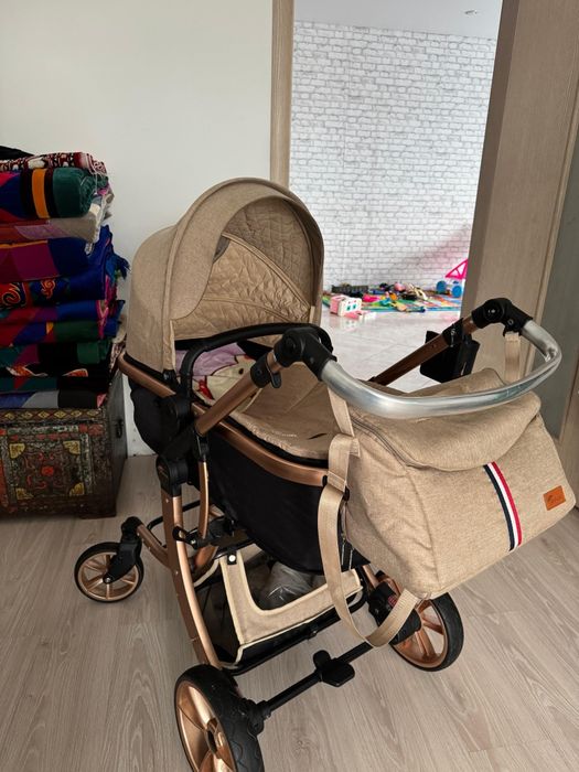 Детская коляска.