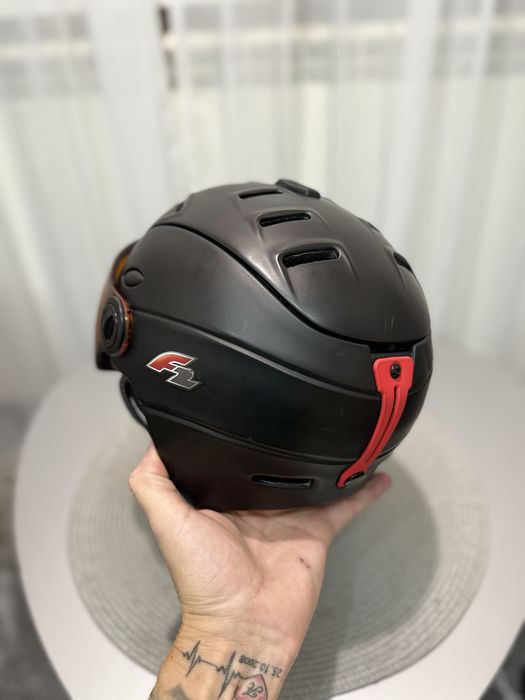 Clapari marca Rossignol si casca ski marca F2