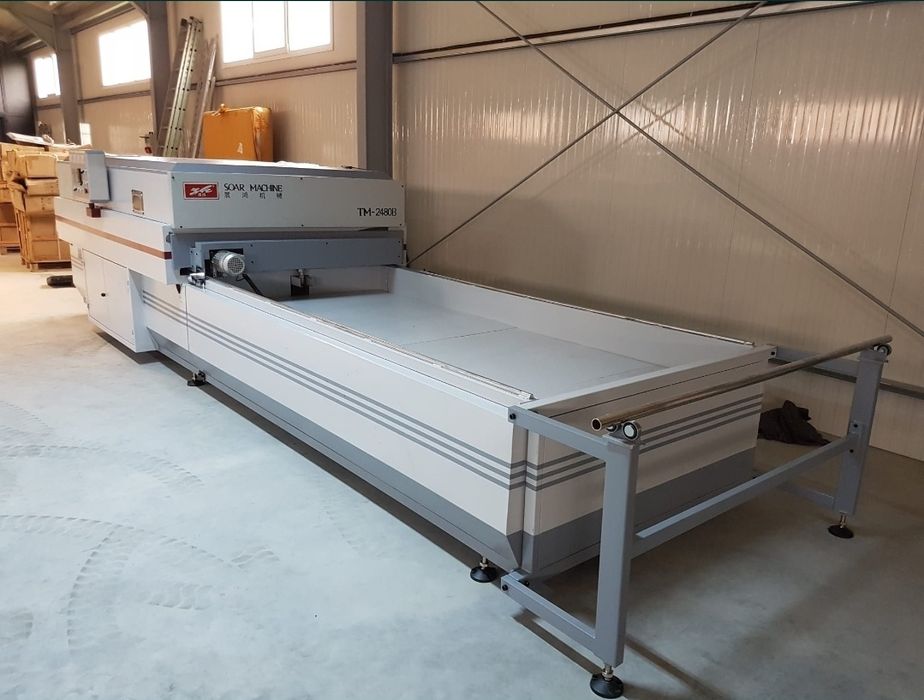 Masina de infoliat MDF cu vacuum