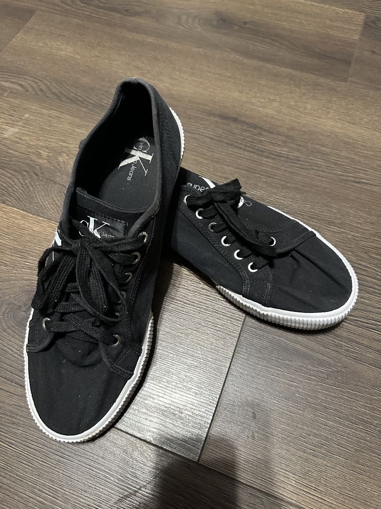 Кецове Calvin Klein