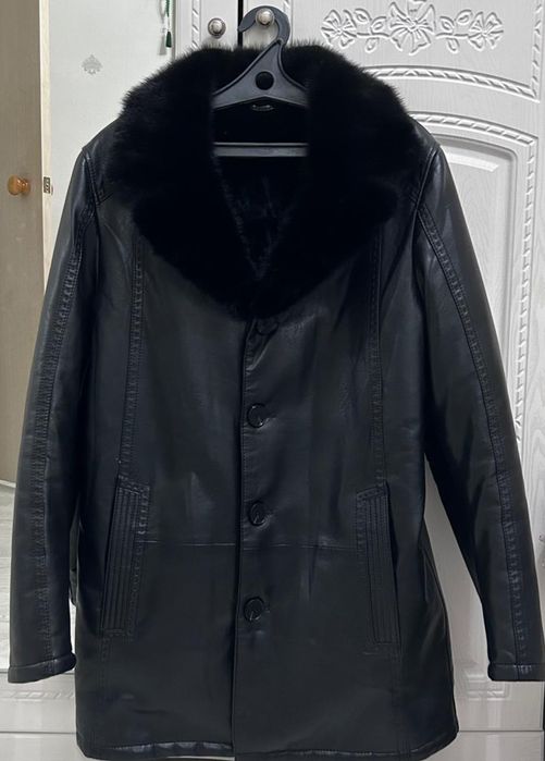 Продам новую мужскую дубленку.