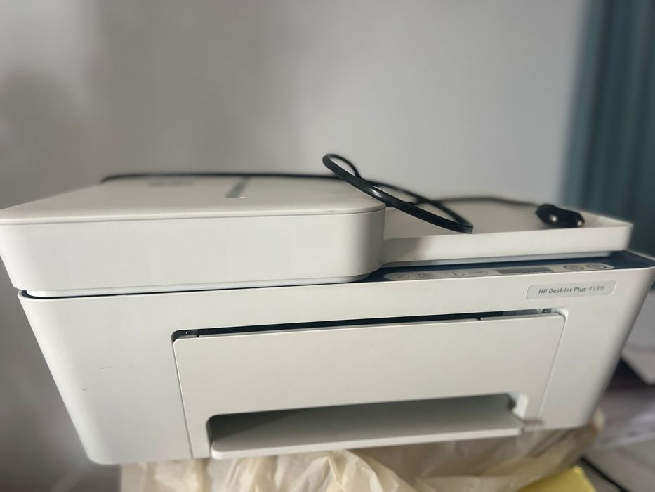 Imprimanta Hp deskjet + 4130