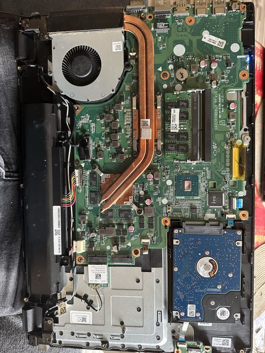 Laptop Acer Aspire V5-591G -i5-6300HQ-GeForce GTX 950M piese/reparatie
