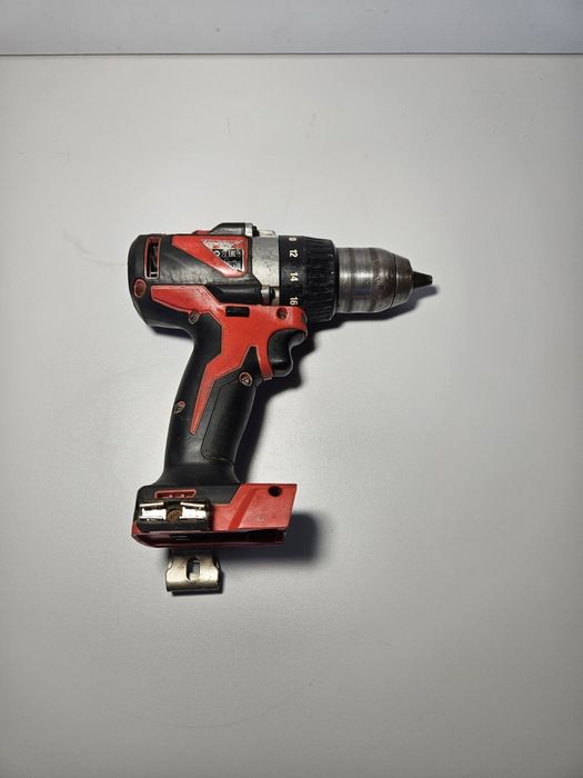 Винтоверт Milwaukee 18v