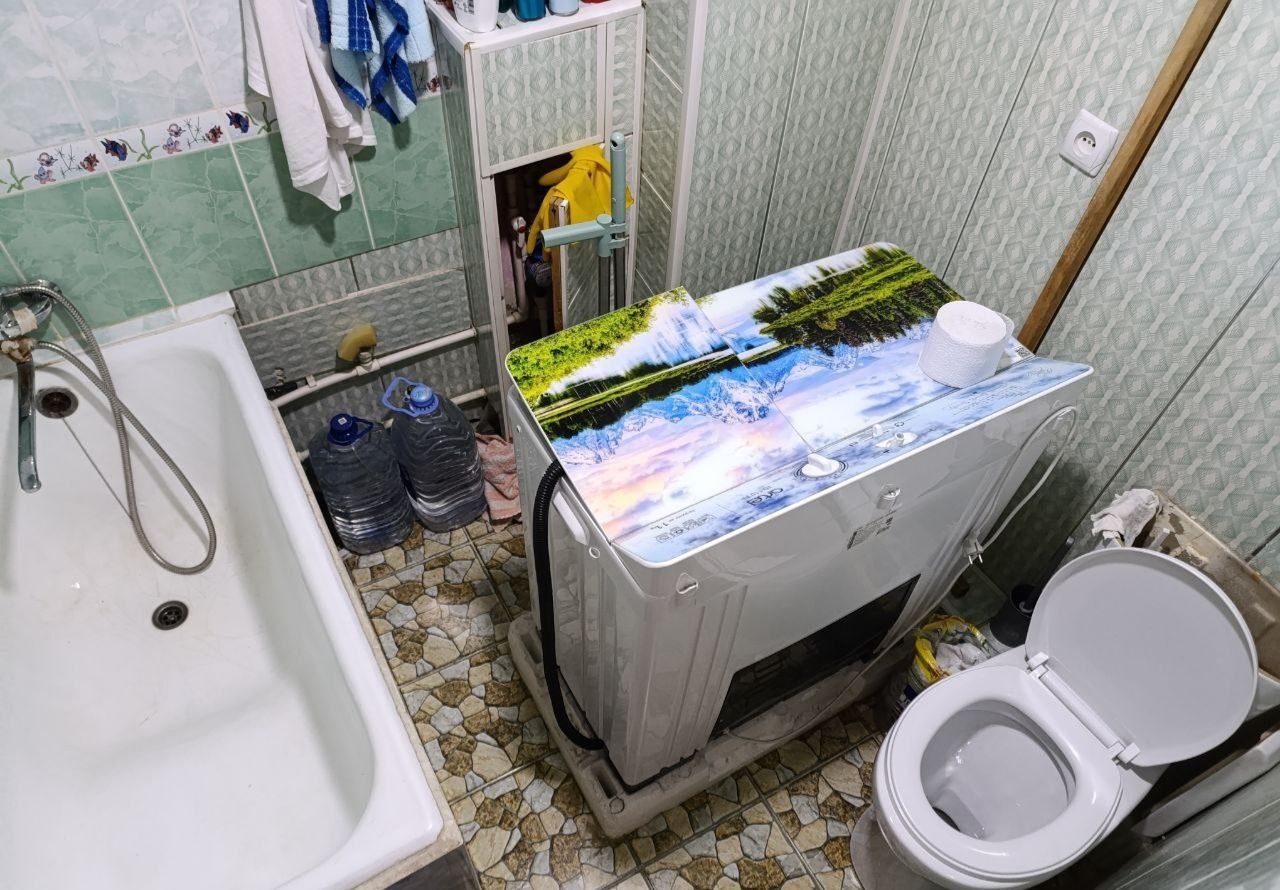 1 xonali uy sotilvoti (eski yotoq hona) massiv Qorasuv-6