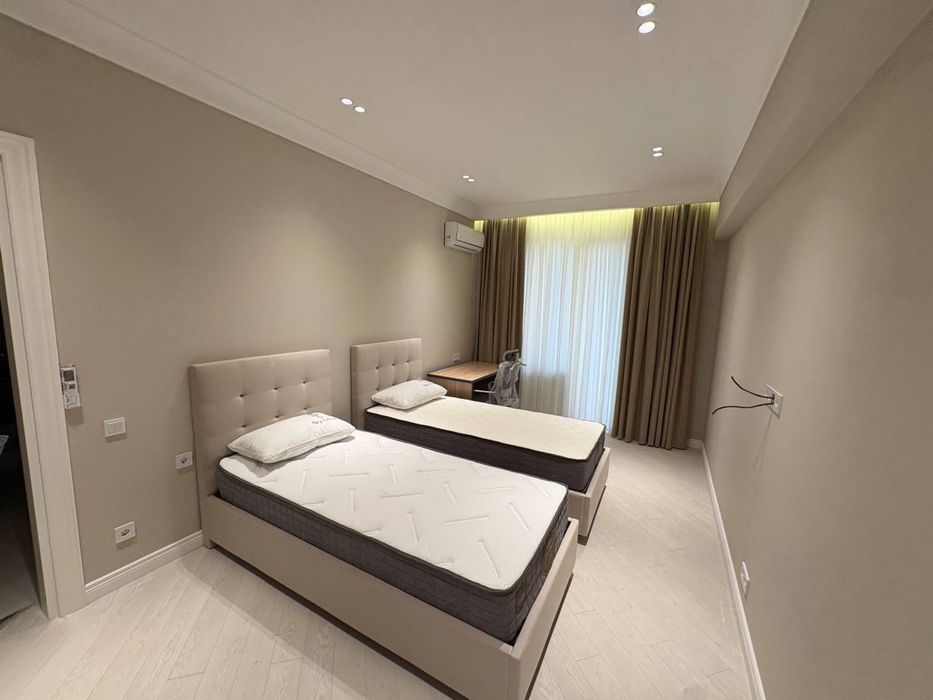 СДАЕТСЯ 3комн Квартира рядом с метро Дружба Народов