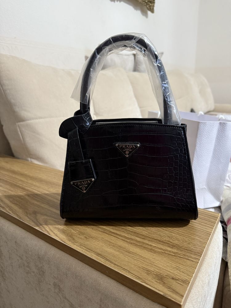 Сумка Prada. Новая!