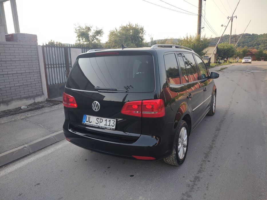 ^ Volkswagen Touran HighLine 2L TDI Euro 5
^ An fabricatie 2011
^
