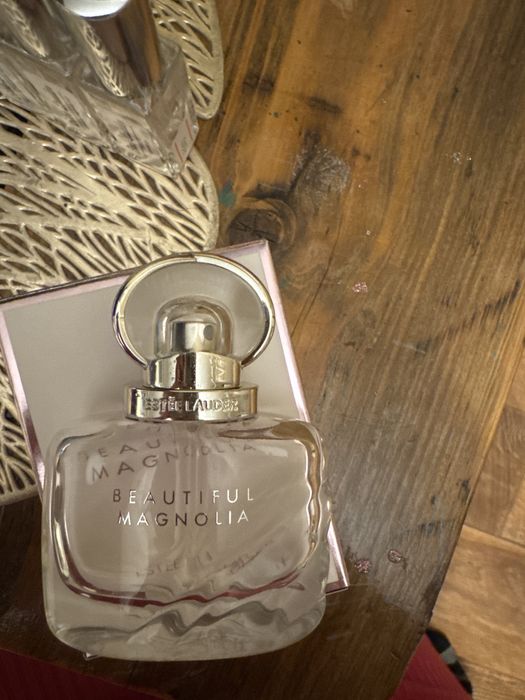 Продам парфюм Beautiful Magnolia Estee Lauder